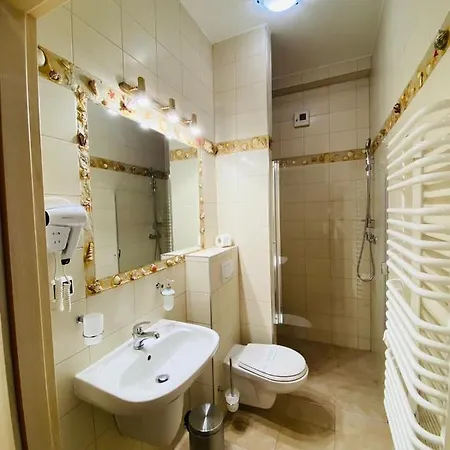 Hotel Lotos *