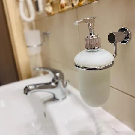 Lotos Hotel